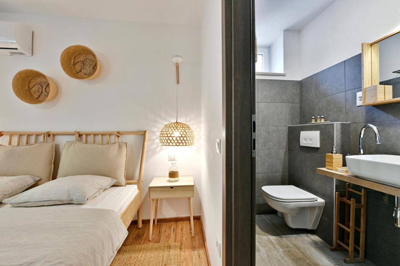 Pikarin Rooms B&B Vrsar Ngoại thất bức ảnh